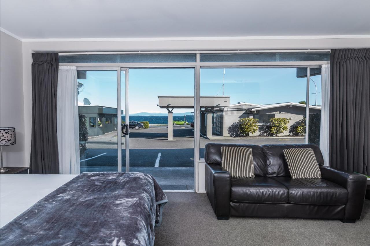 Twin Peaks Lakeside Inn Taupo Eksteriør bilde