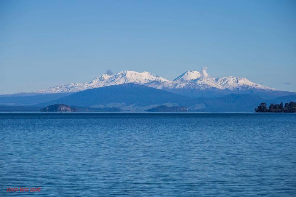 Twin Peaks Lakeside Inn Taupo Eksteriør bilde